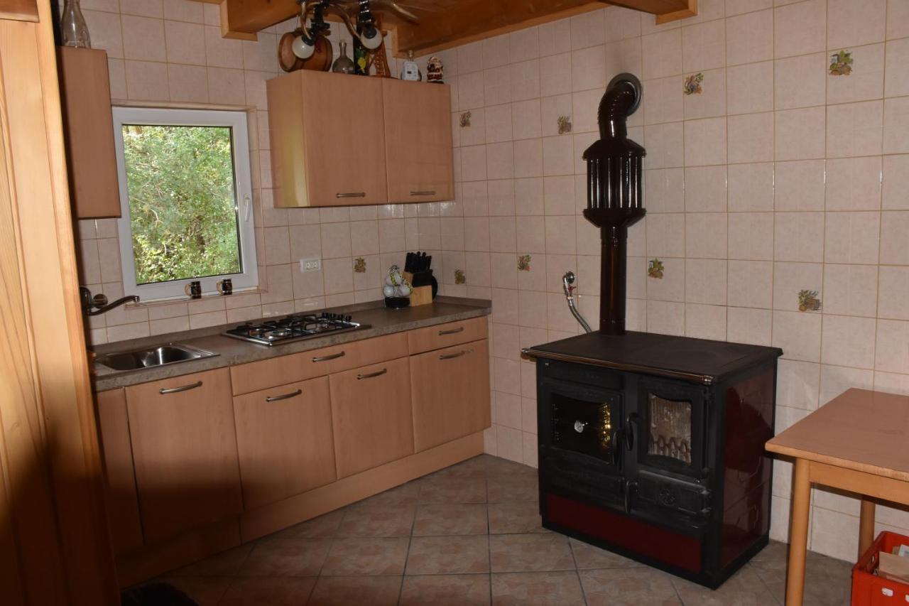 Knezak Podklanci-House In The Forest מראה חיצוני תמונה